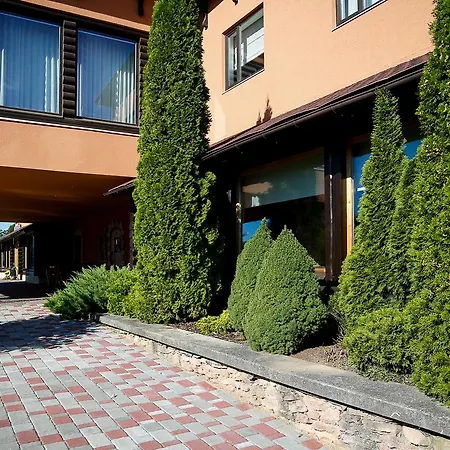 Szálloda Klidzina *